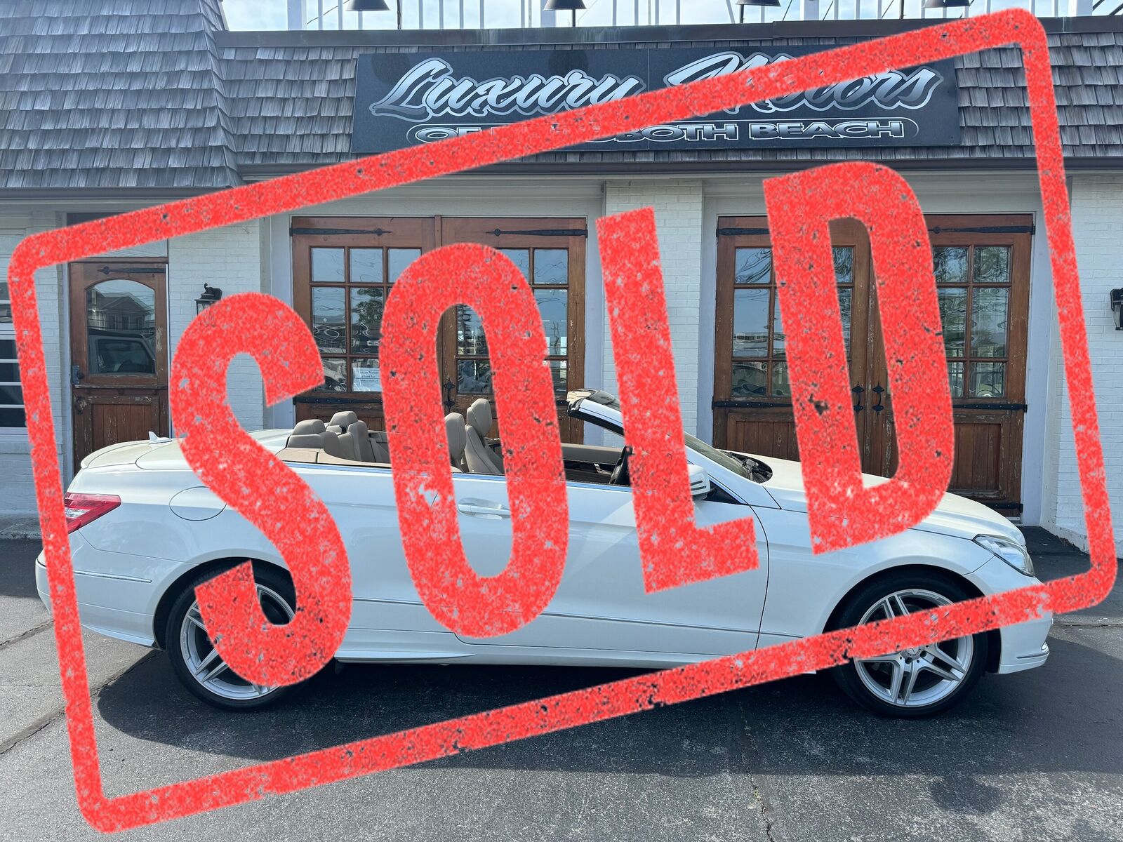 2011 MERCEDES-BENZ E-Class