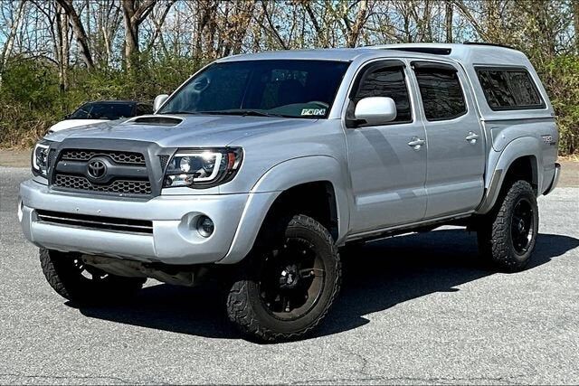 2011 TOYOTA Tacoma