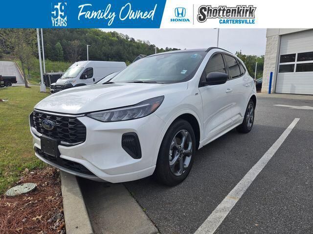 2024 FORD Escape