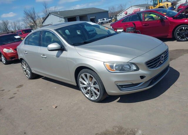 2018 VOLVO S60