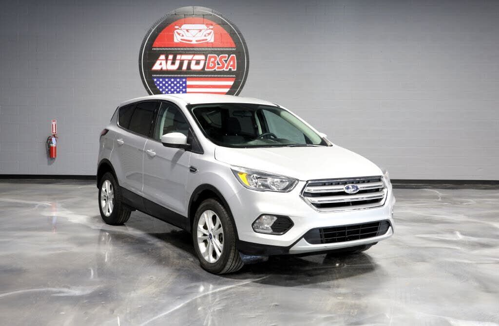 2017 FORD Escape