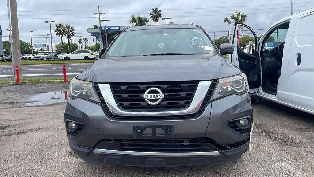 2017 NISSAN Pathfinder