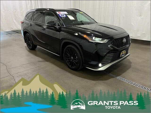 2024 TOYOTA Highlander