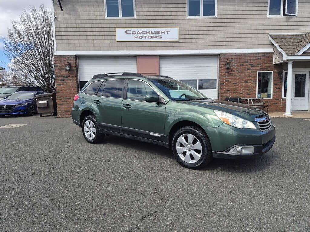 2010 SUBARU Outback