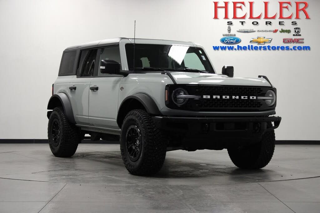 2023 FORD Bronco