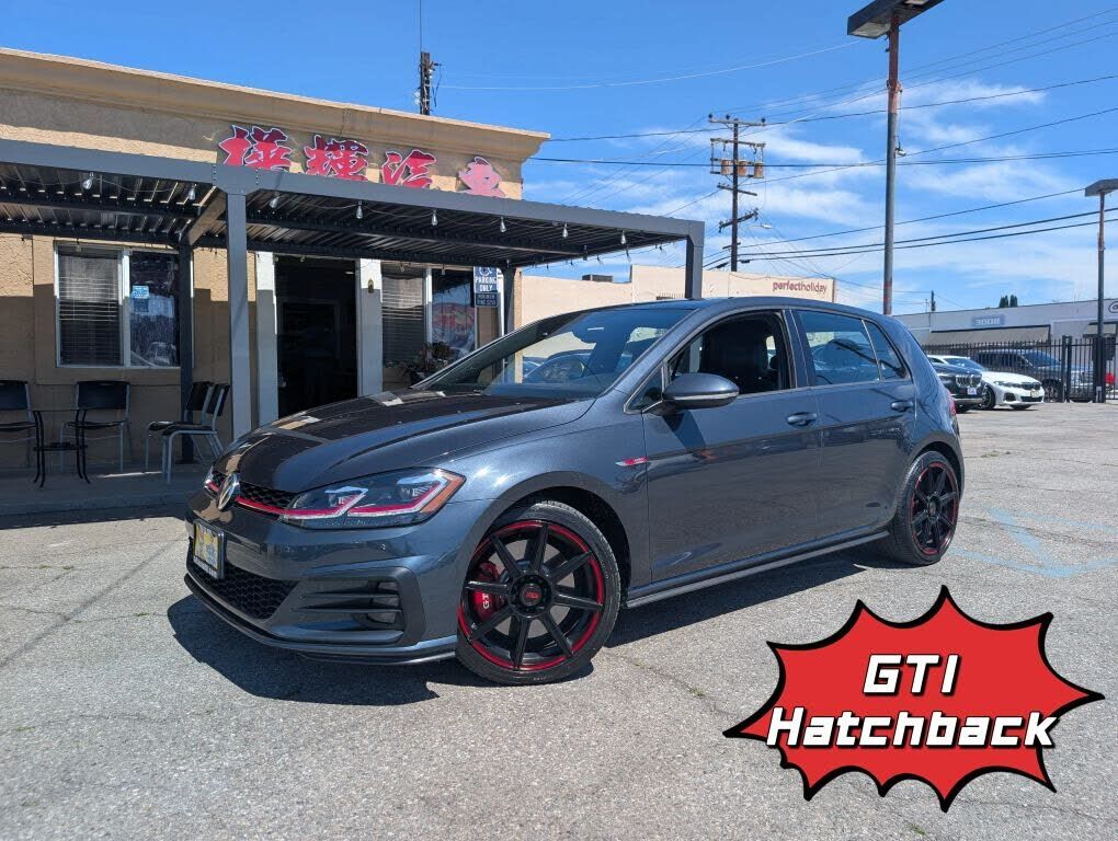 2020 VOLKSWAGEN Golf GTI