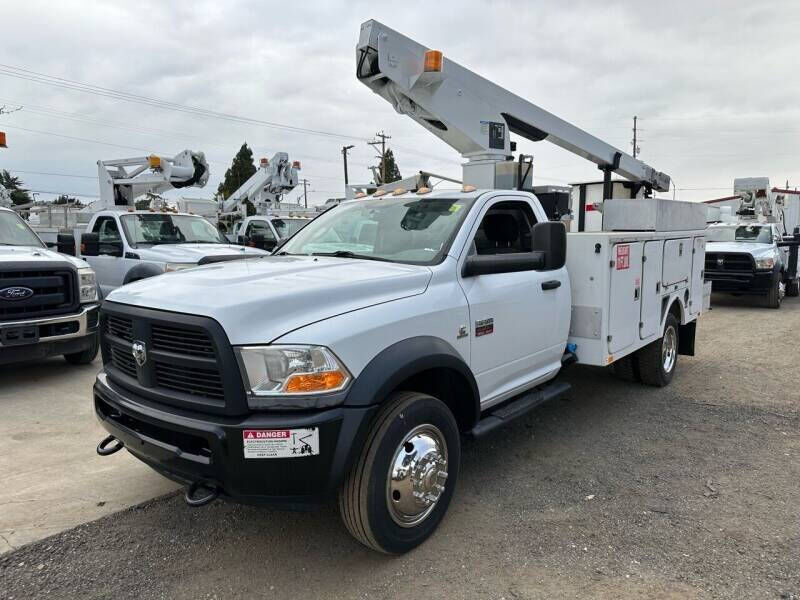 2012 DODGE Ram