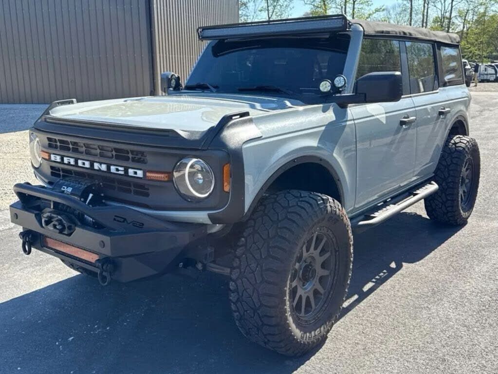 2022 FORD Bronco