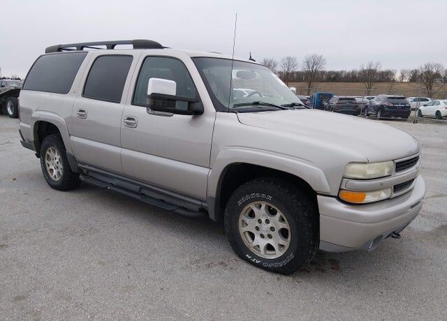 2004 CHEVROLET Suburban