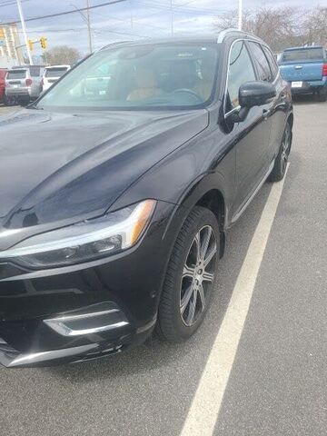 2021 VOLVO XC60
