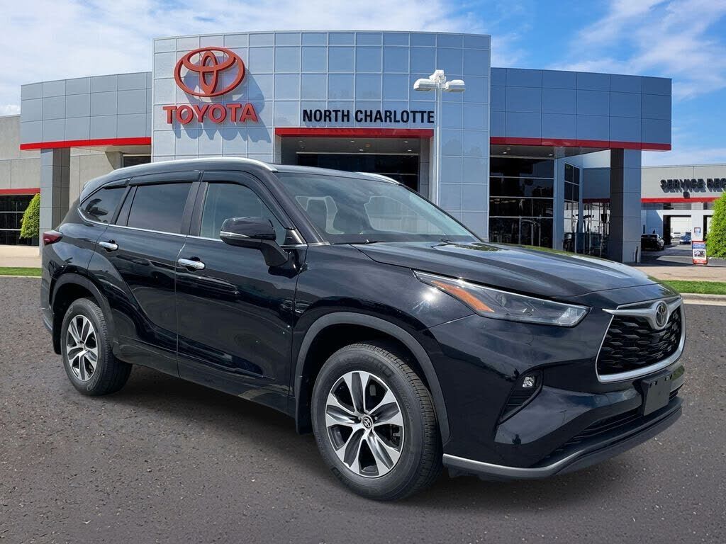 2023 TOYOTA Highlander