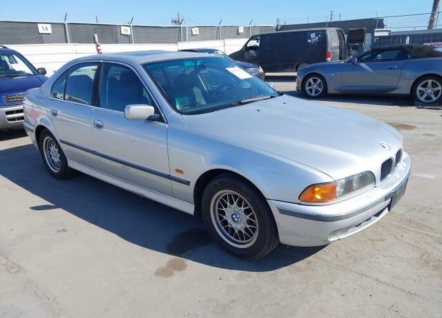 2000 BMW 5 Series
