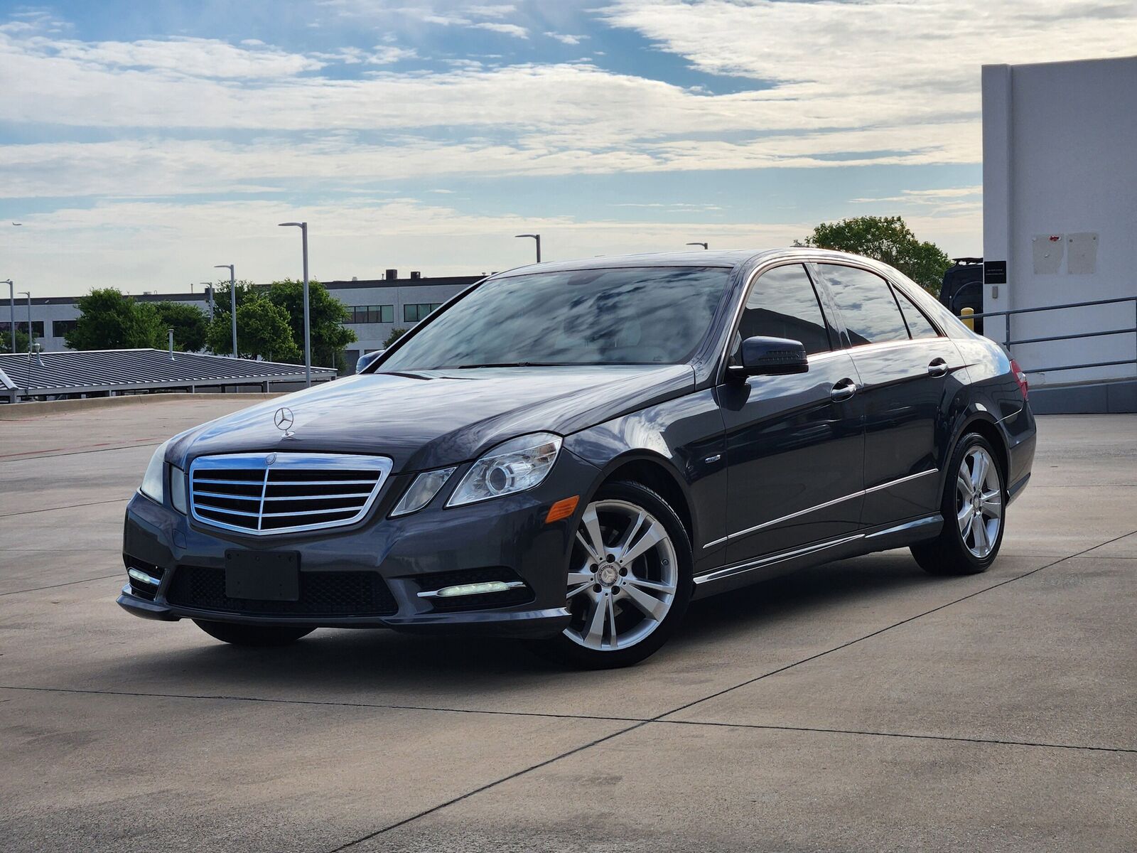 2012 MERCEDES-BENZ E-Class