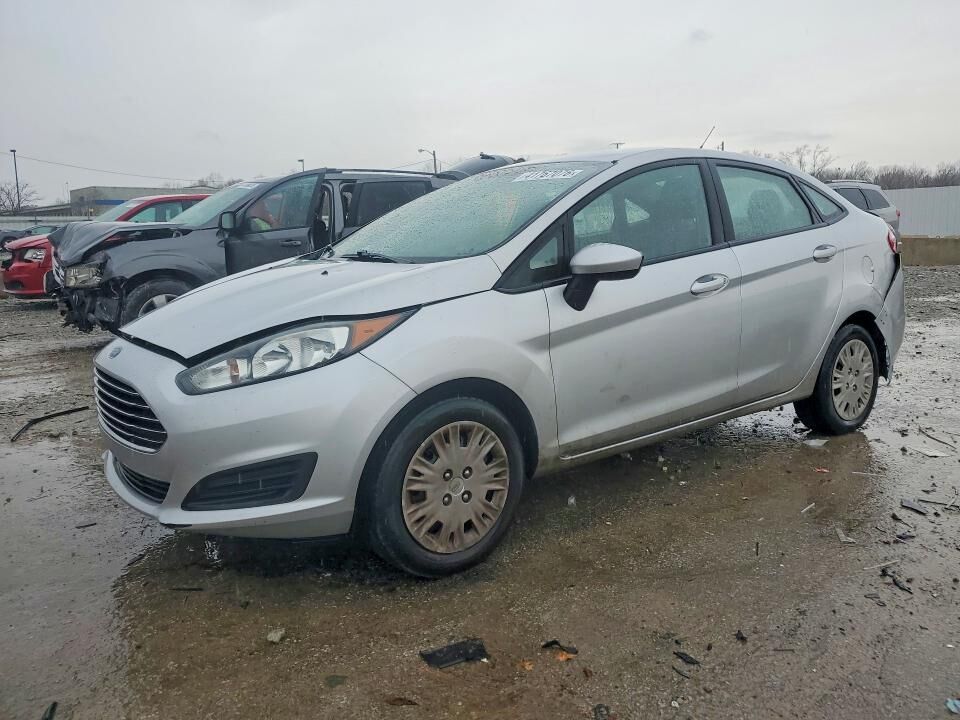 2016 FORD Fiesta