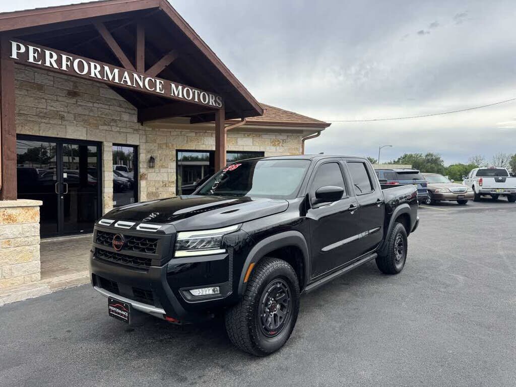 2025 NISSAN Frontier