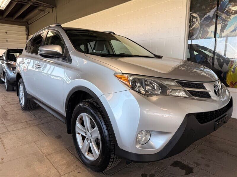 2013 TOYOTA RAV4