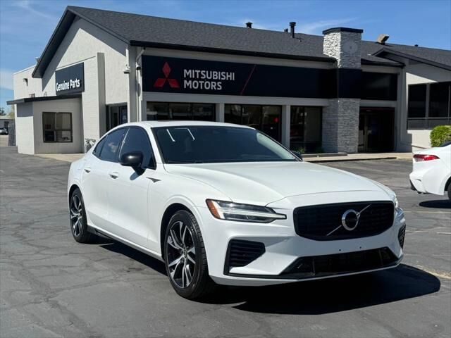 2021 VOLVO S60