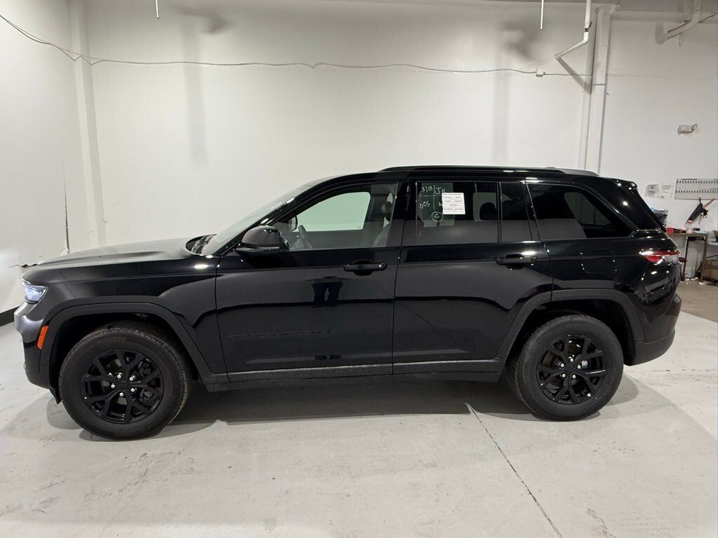 2025 JEEP Grand Cherokee