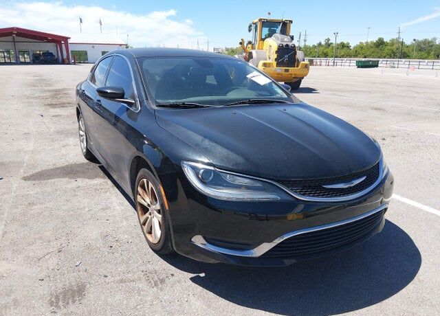 2016 CHRYSLER 200