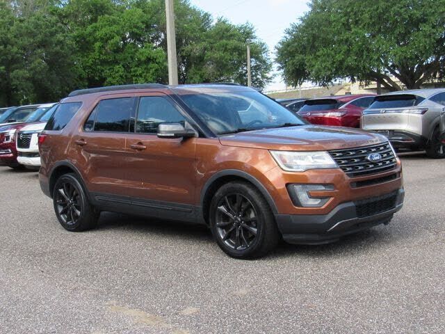 2017 FORD Explorer