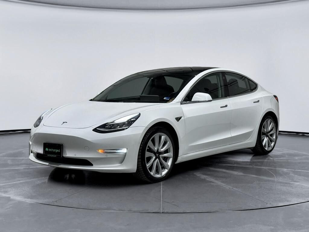 2018 TESLA Model 3