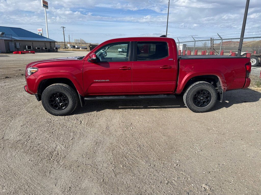 2020 TOYOTA Tacoma