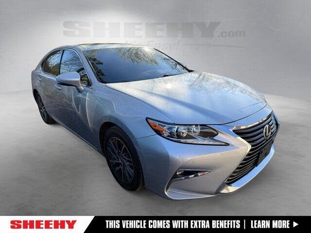 2016 LEXUS ES