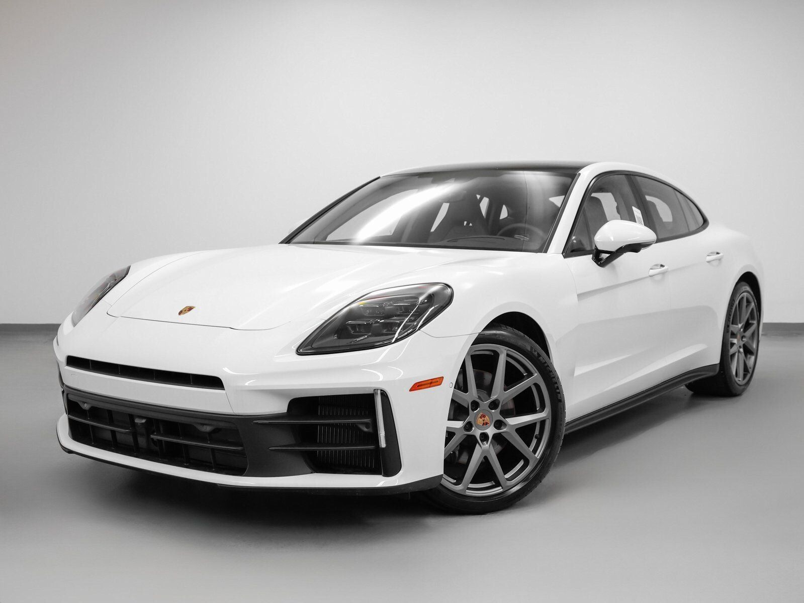 2025 PORSCHE Panamera