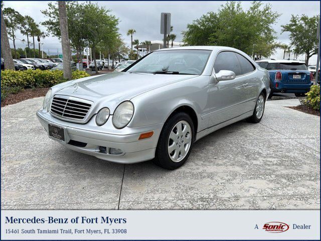 2002 MERCEDES-BENZ CLK-Class