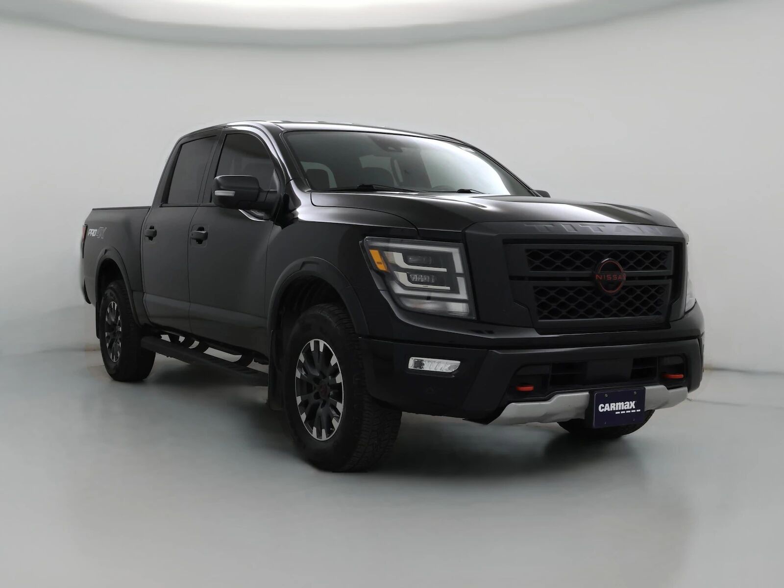2023 NISSAN Titan