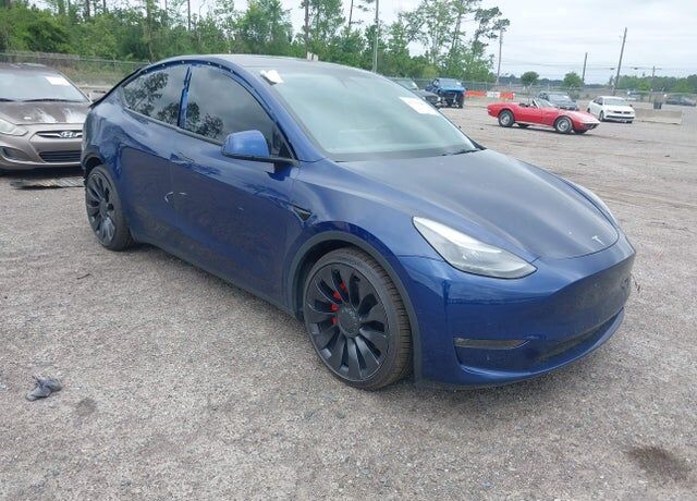 2022 TESLA Model Y