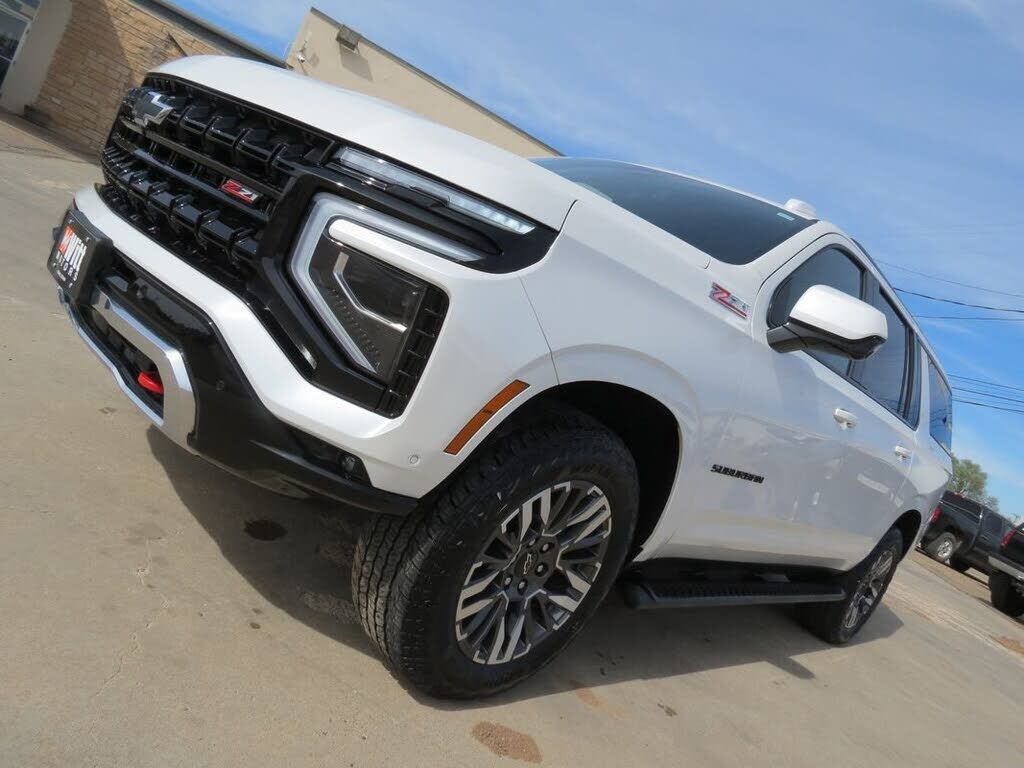 2025 CHEVROLET Suburban