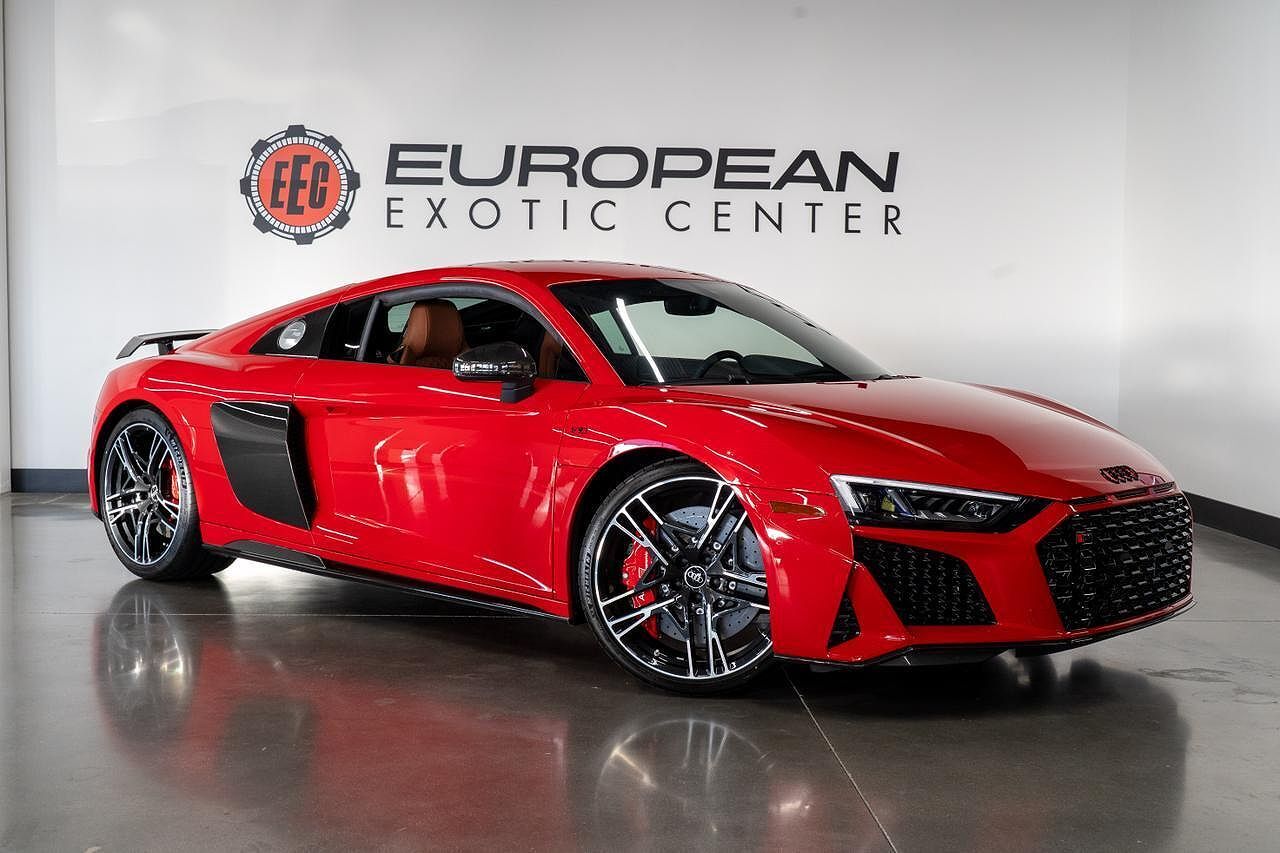 2023 AUDI R8