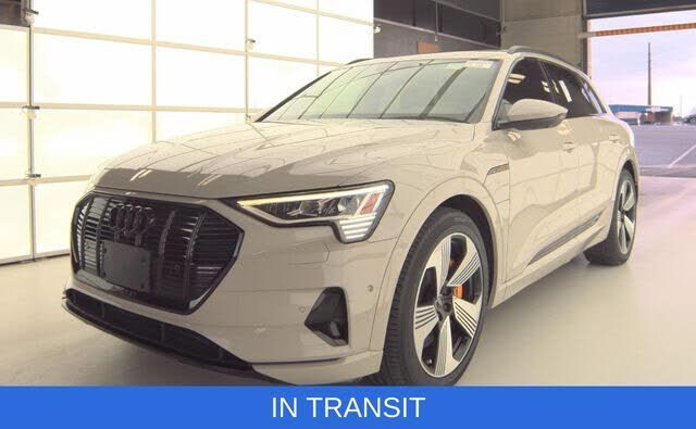 2022 AUDI e-tron