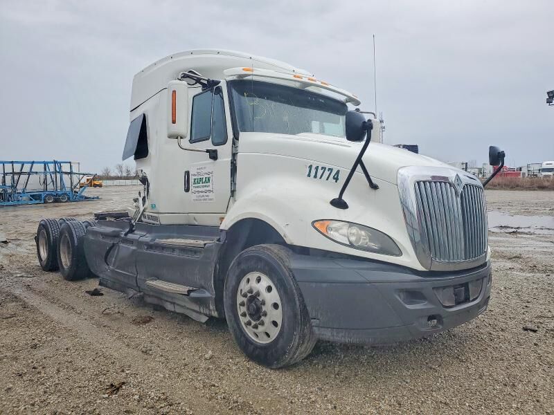 2016 INTERNATIONAL LF687