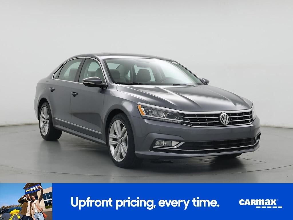 2017 VOLKSWAGEN Passat