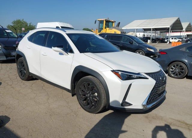 2025 LEXUS UX