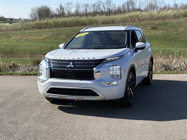 2023 MITSUBISHI Outlander