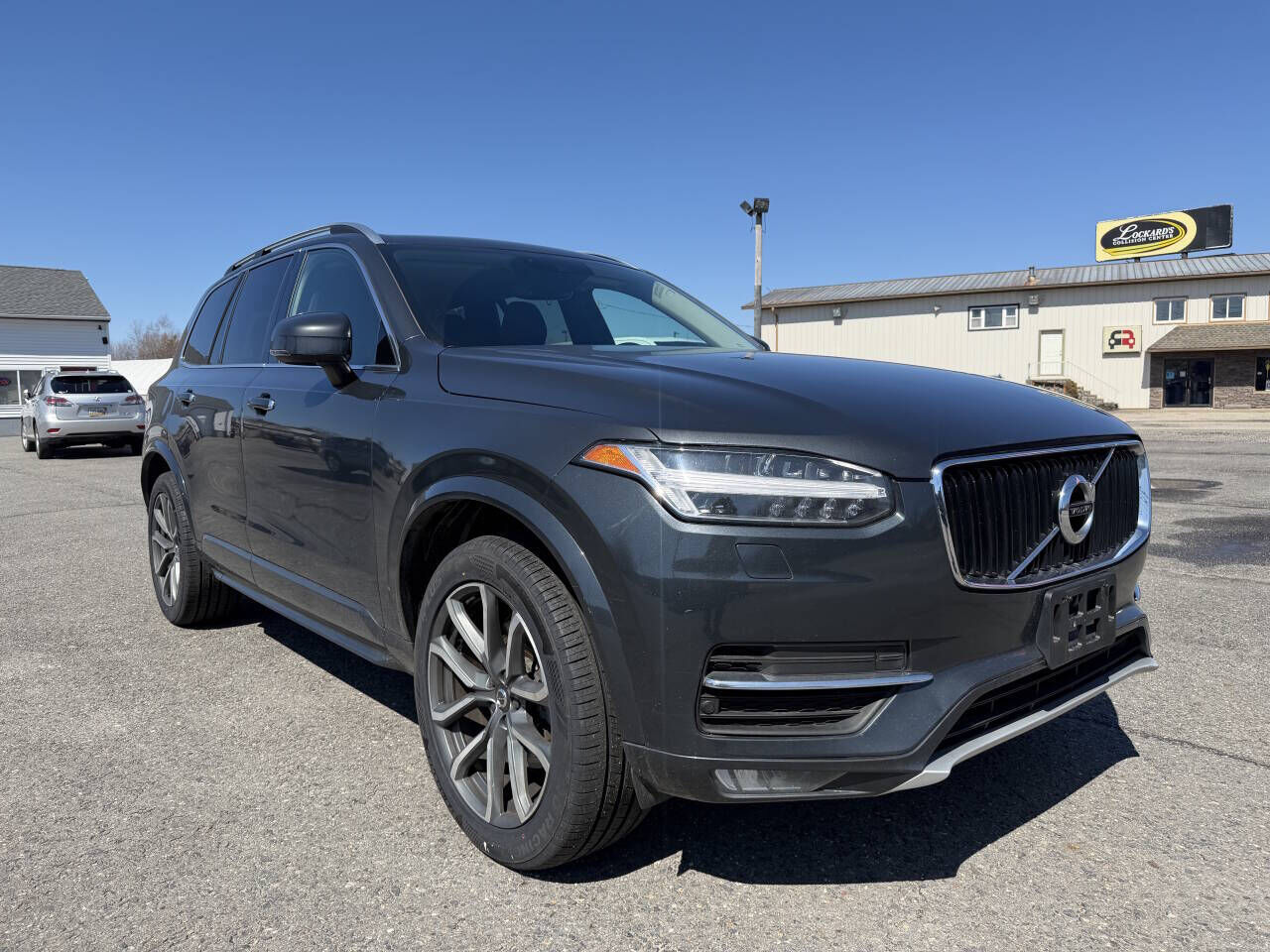 2017 VOLVO XC90