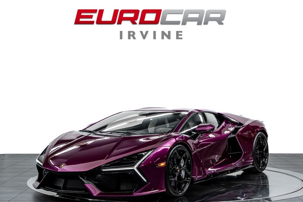 2025 LAMBORGHINI Revuelto