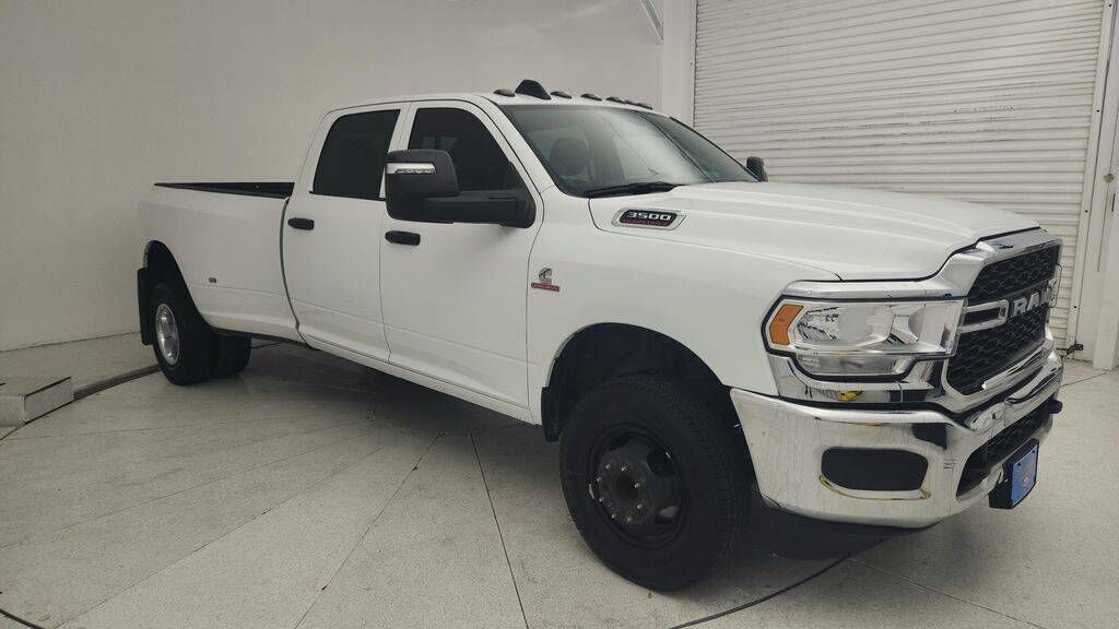2024 RAM 3500