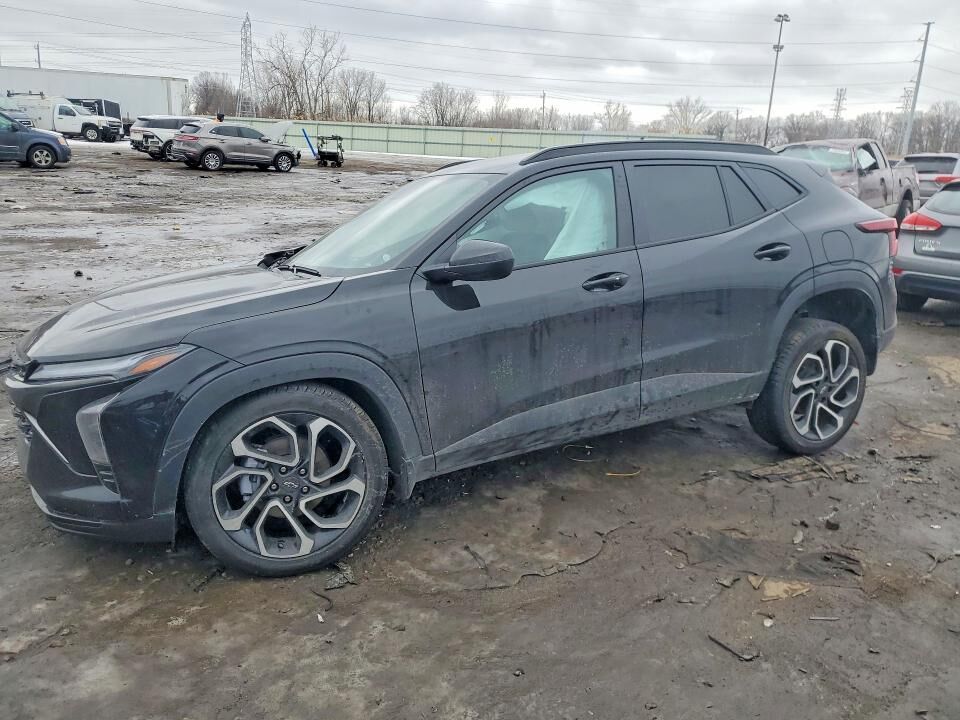 2025 CHEVROLET Trax