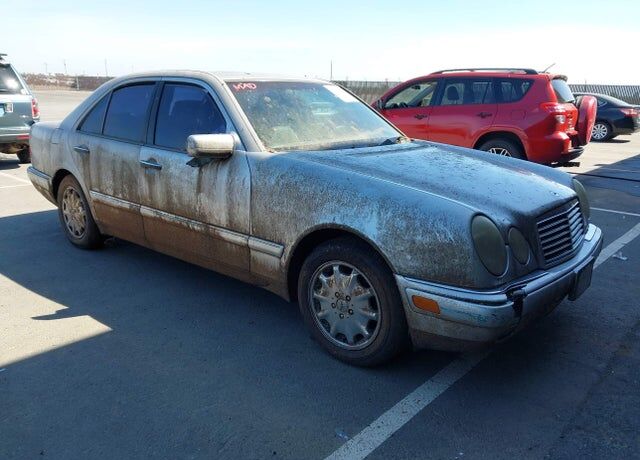 1998 MERCEDES-BENZ E-Class