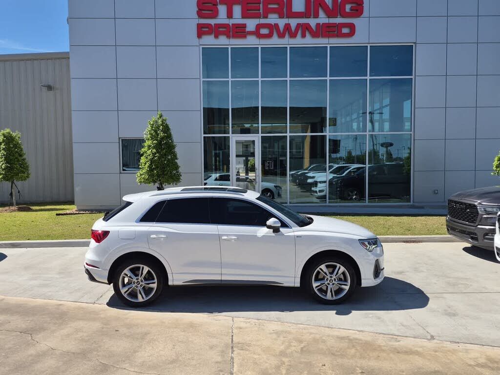 2022 AUDI Q3