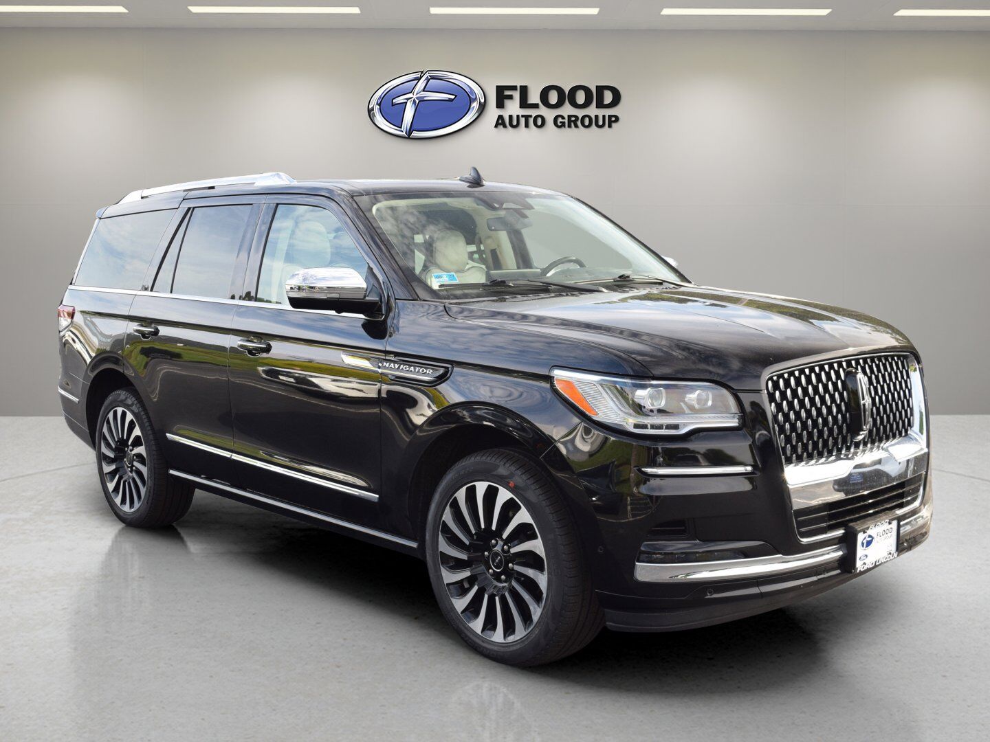 2022 LINCOLN Navigator