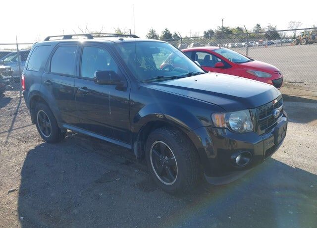 2011 FORD Escape