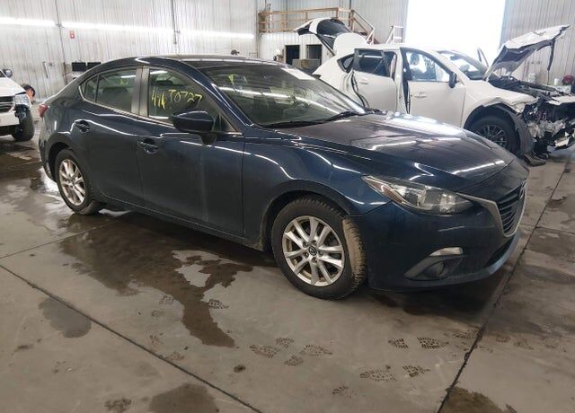 2015 MAZDA Mazda3
