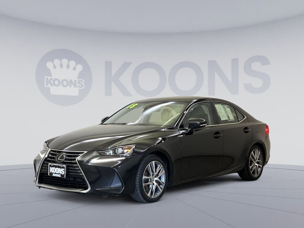2018 LEXUS IS