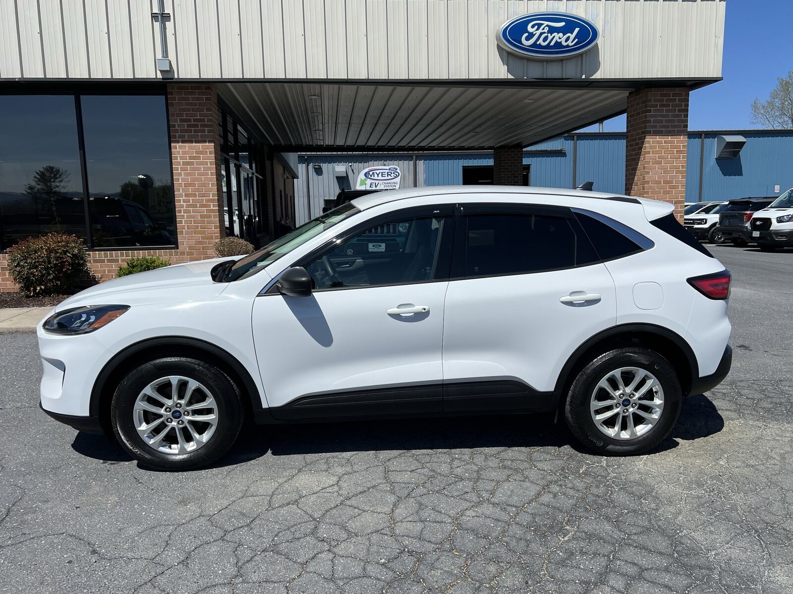 2022 FORD Escape