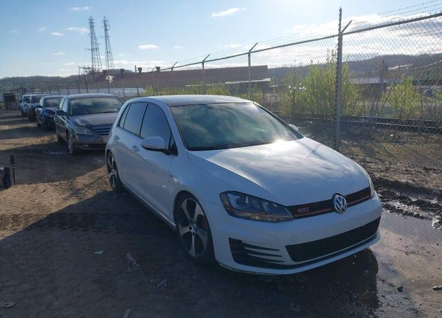 2017 VOLKSWAGEN Golf GTI
